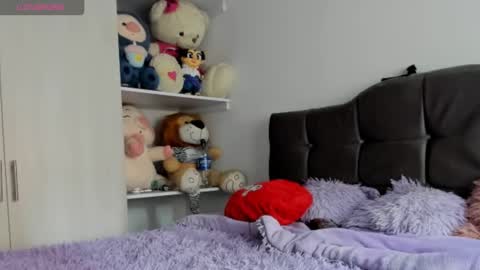 Snapshot of kyy_isa chatting on 03/13/26, 08:59 IG online show from 03/13/26, 08:59