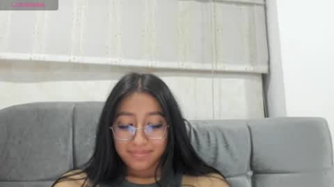 Snapshot of kyy_isa chatting on 04/03/26, 12:41 IG online show from 04/03/26, 12:41