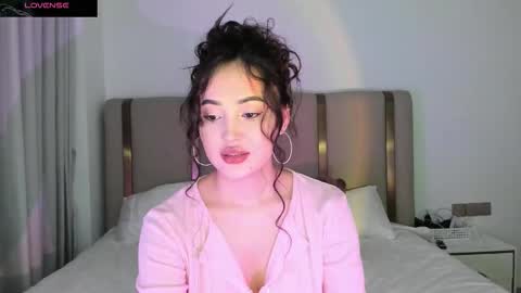 Snapshot of l1lpamp chatting on 09/25/25, 05:05 Pampy online show from 09/25/25, 05:05