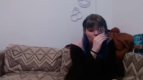 Snapshot of l1lybaby chatting on 10/12/25, 05:01 Lily online show from 10/12/25, 05:01