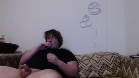 Snapshot of l1lybaby chatting on 10/30/25, 12:39 Lily online show from 10/30/25, 12:39