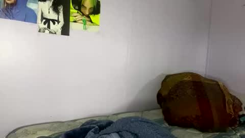 Snapshot of l1lybaby chatting on 04/07/26, 11:54 Lily online show from 04/07/26, 11:54