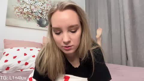 lina online show from 02/02/26, 02:54