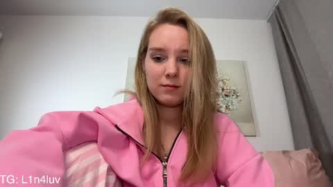 Snapshot of l1n4luv chatting on 04/01/26, 06:16 lina online show from 04/01/26, 06:16