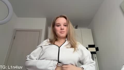 Snapshot of l1n4luv chatting on 04/04/26, 02:14 lina online show from 04/04/26, 02:14