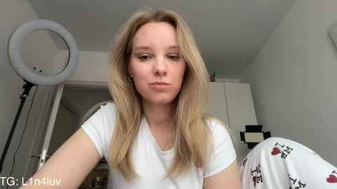 Snapshot of l1n4luv chatting on 04/05/26, 02:03 lina online show from 04/05/26, 02:03