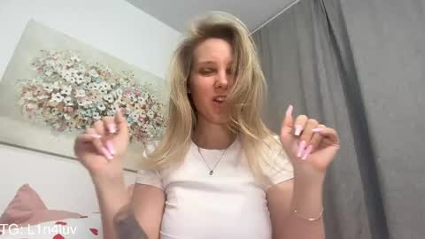 Snapshot of l1n4luv chatting on 04/21/26, 02:51 lina online show from 04/21/26, 02:51