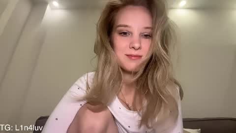 Snapshot of l1n4luv chatting on 04/24/26, 08:33 lina online show from 04/24/26, 08:33