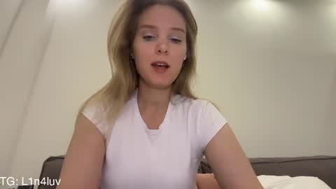 Snapshot of l1n4luv chatting on 06/15/26, 05:15 lina online show from 06/15/26, 05:15