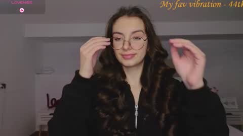 Margo  online show from 11/14/25, 09:24