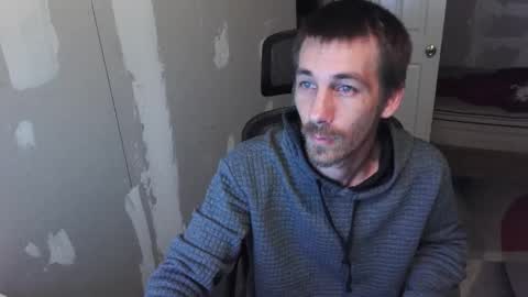 Snapshot of l1v1nth3dr3am chatting on 09/17/25, 02:57 l1v1nth3dr3am online show from 09/17/25, 02:57