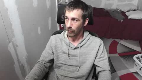 Snapshot of l1v1nth3dr3am chatting on 10/01/25, 06:58 l1v1nth3dr3am online show from 10/01/25, 06:58