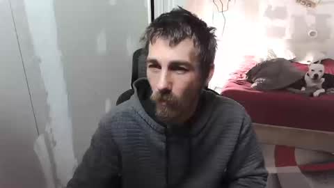 Snapshot of l1v1nth3dr3am chatting on 10/12/25, 02:32 l1v1nth3dr3am online show from 10/12/25, 02:32