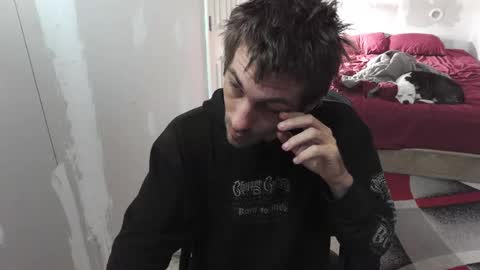 Snapshot of l1v1nth3dr3am chatting on 10/20/25, 10:27 l1v1nth3dr3am online show from 10/20/25, 10:27