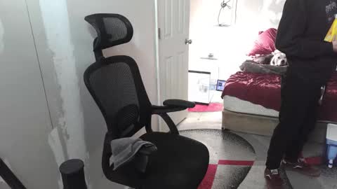 Snapshot of l1v1nth3dr3am chatting on 10/25/25, 05:51 l1v1nth3dr3am online show from 10/25/25, 05:51