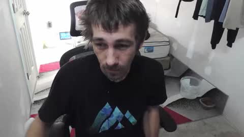 Snapshot of l1v1nth3dr3am chatting on 10/26/25, 06:03 l1v1nth3dr3am online show from 10/26/25, 06:03