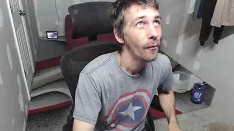 Snapshot of l1v1nth3dr3am chatting on 10/27/25, 10:36 l1v1nth3dr3am online show from 10/27/25, 10:36