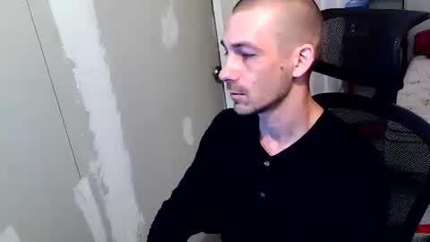 Snapshot of l1v1nth3dr3am chatting on 03/21/26, 08:19 l1v1nth3dr3am online show from 03/21/26, 08:19