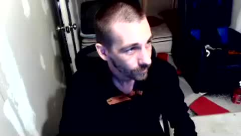Snapshot of l1v1nth3dr3am chatting on 08/05/26, 05:43 l1v1nth3dr3am online show from 08/05/26, 05:43