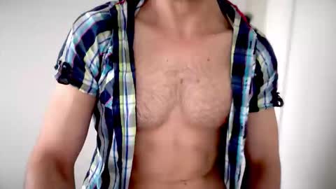 Snapshot of l3xxius chatting on 10/04/25, 11:52 Alex online show from 10/04/25, 11:52