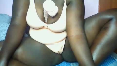 Snapshot of l556778 chatting on 04/25/26, 07:44 crazy creamer online show from 04/25/26, 07:44