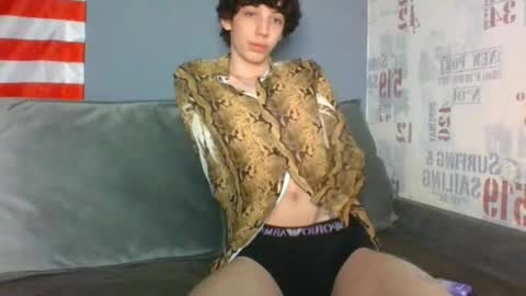 Snapshot of l8199 chatting on 03/23/26, 06:01 liam online show from 03/23/26, 06:01