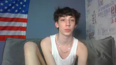 Snapshot of l8199 chatting on 04/15/26, 01:51 liam online show from 04/15/26, 01:51