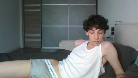 Snapshot of l8199 chatting on 04/22/26, 12:50 liam online show from 04/22/26, 12:50