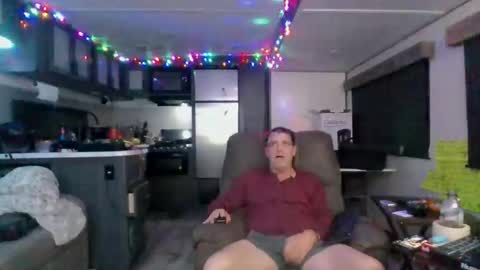 l8tniter online show from 12/15/25, 04:39