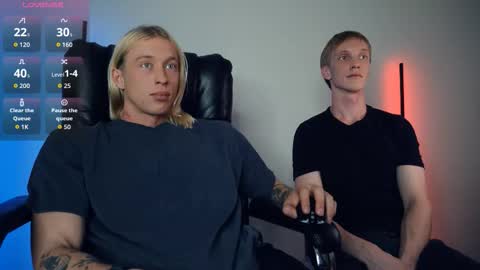 Snapshot of l_adonis_l chatting on 10/22/25, 10:15 Adonis online show from 10/22/25, 10:15