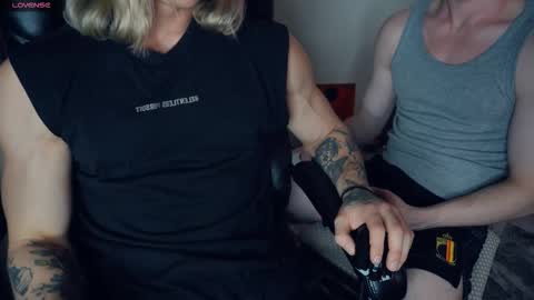 Snapshot of l_adonis_l chatting on 11/30/25, 07:34 Adonis online show from 11/30/25, 07:34