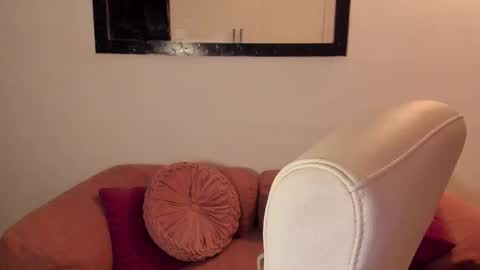 Snapshot of la_leonaaa chatting on 11/09/25, 03:38 Jazmin online show from 11/09/25, 03:38