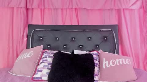 Victoria  online show from 12/10/24, 01:00