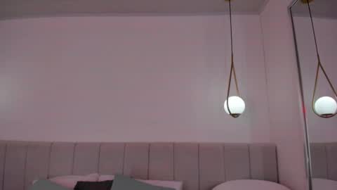 Victoria  online show from 03/03/25, 08:00