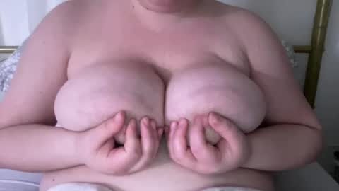 la_petite_rose_ online show from 02/10/25, 06:09