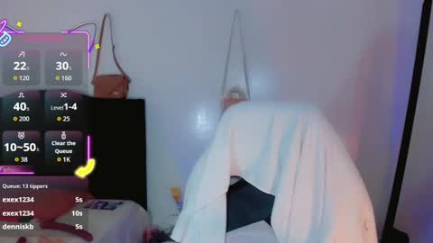 AriSaray online show from 10/08/25, 05:10