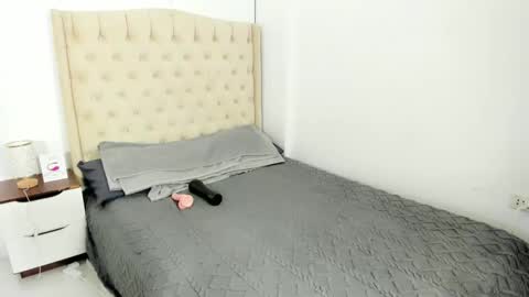 la_vida_lena_ online show from 01/02/25, 08:28