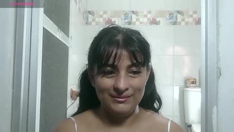 Snapshot of la_wuaifu1 chatting on 11/08/25, 09:24 la_wuaifu1 online show from 11/08/25, 09:24