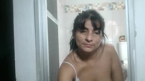 Snapshot of la_wuaifu1 chatting on 11/16/25, 07:52 la_wuaifu1 online show from 11/16/25, 07:52