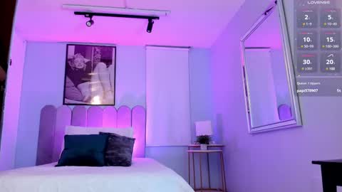 Snapshot of laady_brownn chatting on 03/12/25, 11:42 Cris  online show from 03/12/25, 11:42