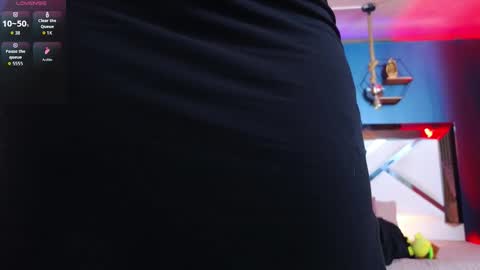 Cris  online show from 11/27/25, 11:12