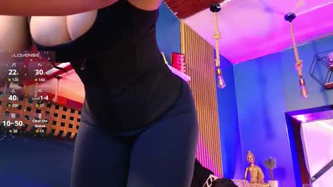 Snapshot of laady_brownn chatting on 01/14/26, 11:27 Cris online show from 01/14/26, 11:27