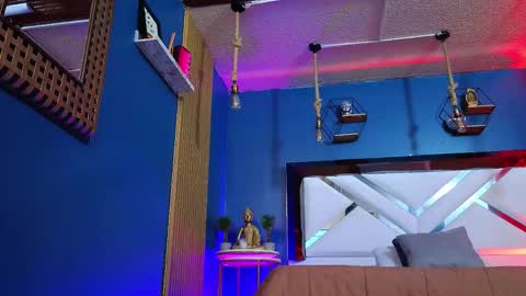 Snapshot of laady_brownn chatting on 02/04/26, 11:05 Cris online show from 02/04/26, 11:05