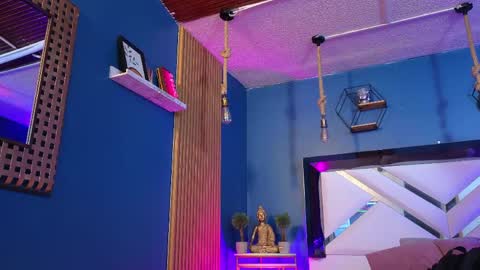 Snapshot of laady_brownn chatting on 04/25/26, 11:57 Cris online show from 04/25/26, 11:57