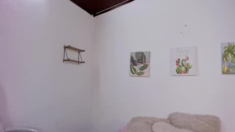  L A R A   online show from 10/10/25, 10:53