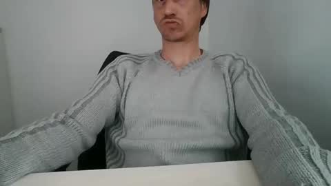 Snapshot of labelette007 chatting on 05/12/26, 01:41 labelette007 online show from 05/12/26, 01:41