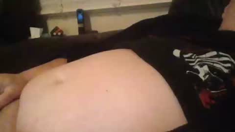 Snapshot of labialuv2suck chatting on 10/28/25, 09:28 labialuv2suck online show from 10/28/25, 09:28