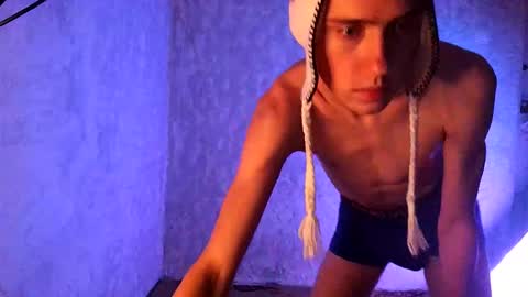 Snapshot of labour_guy chatting on 02/20/25, 07:41 Marco online show from 02/20/25, 07:41