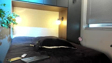 Snapshot of labrinthteasing chatting on 09/17/25, 02:08 labrinthteasing online show from 09/17/25, 02:08