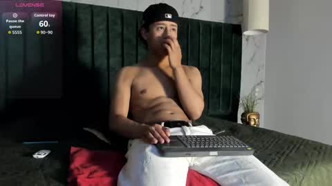 Snapshot of labrinthteasing chatting on 09/18/25, 08:11 labrinthteasing online show from 09/18/25, 08:11